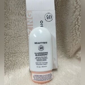 Illuminizing Blendrops SPF 40 - White